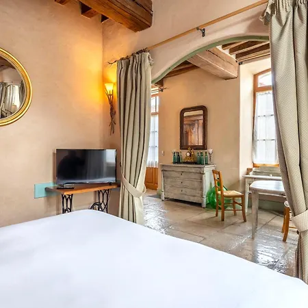 Hôtel De La Beursaudiere Nitry Buitenkant foto
