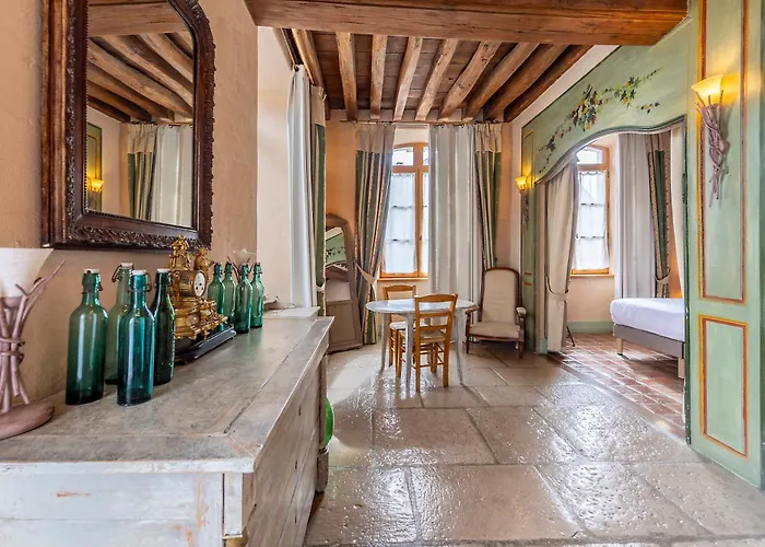 Hotel De La Beursaudiere