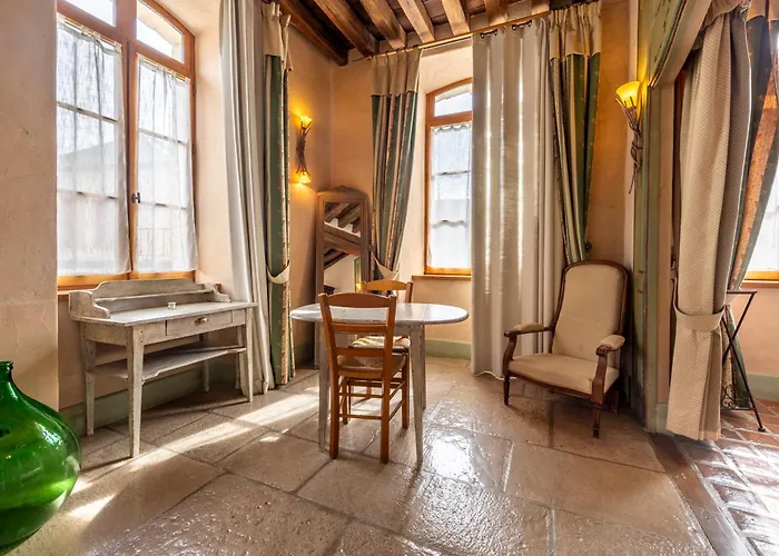 Hotel De La Beursaudiere