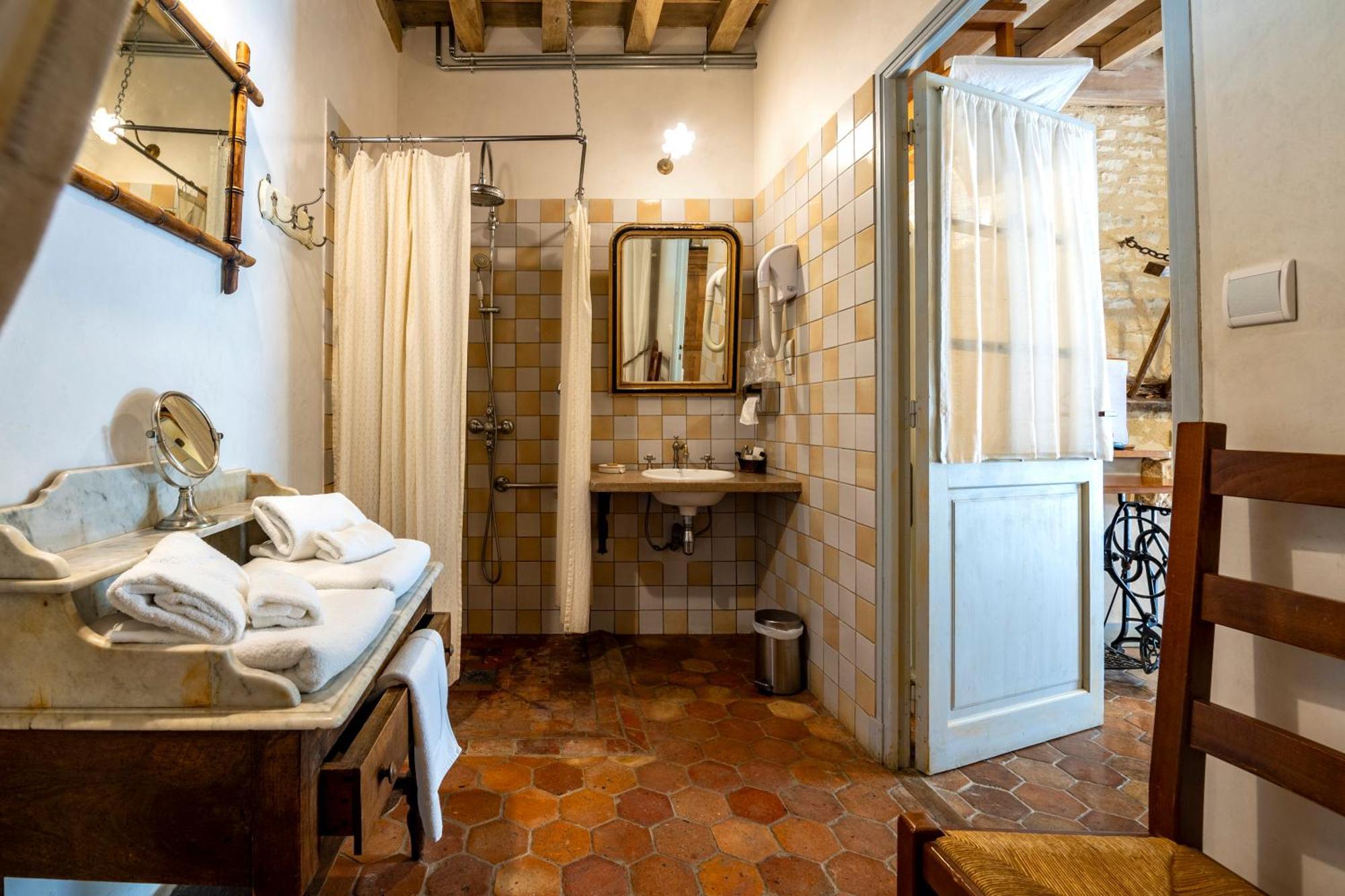 Hotel De La Beursaudiere Nitry