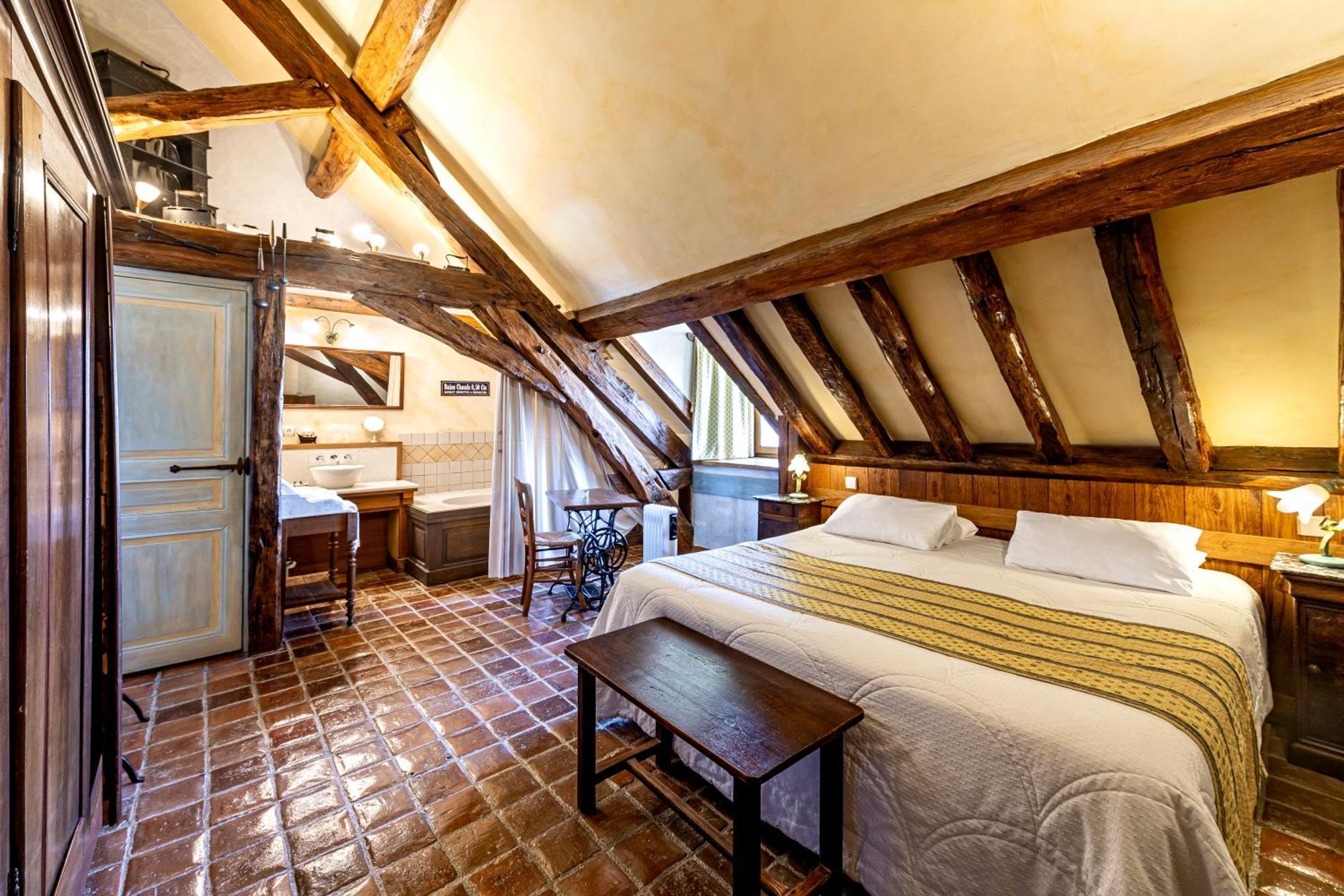 De La Beursaudiere 3*